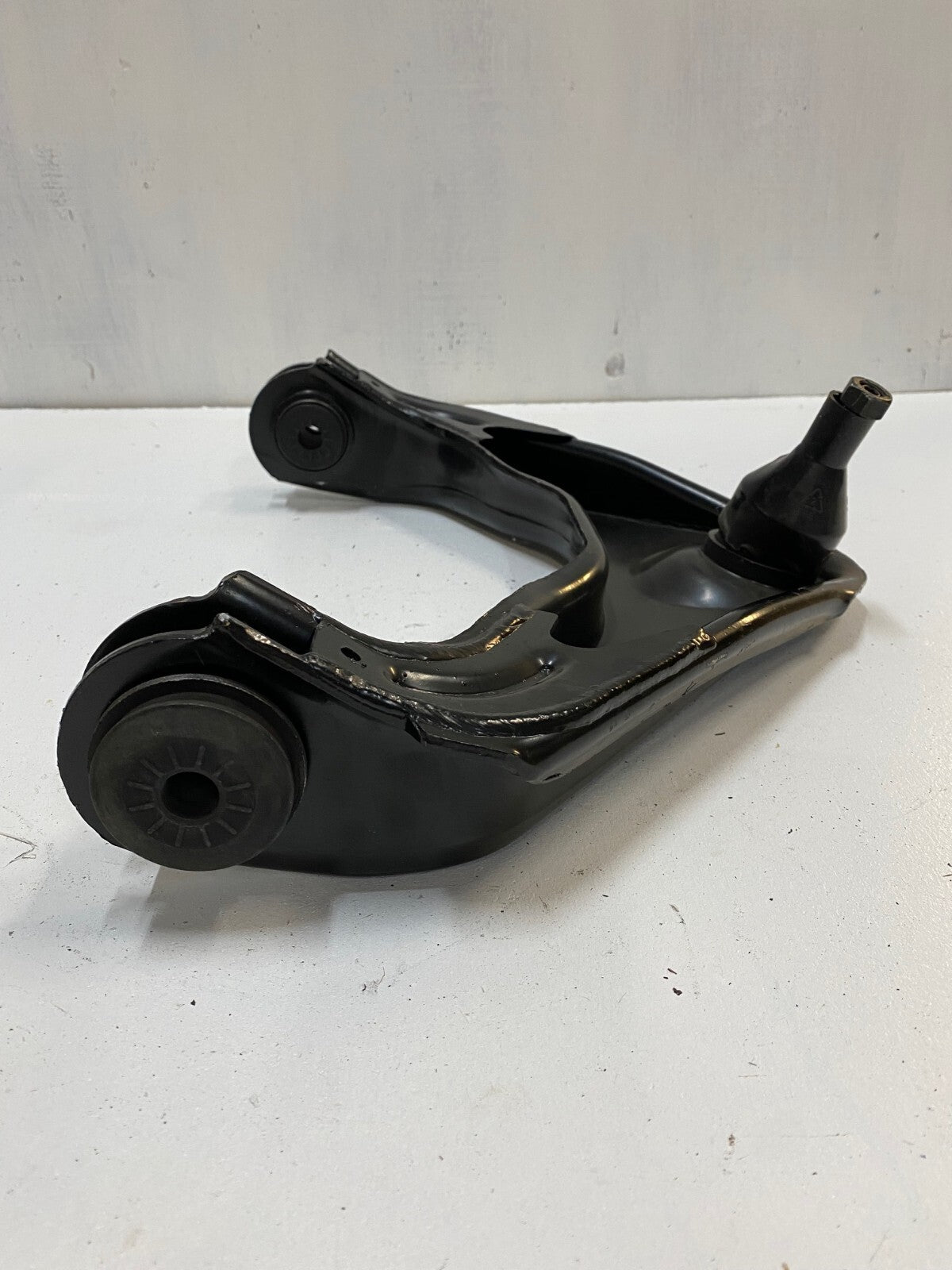 Suspension Control Arm & Ball Joint Assembly SYT22