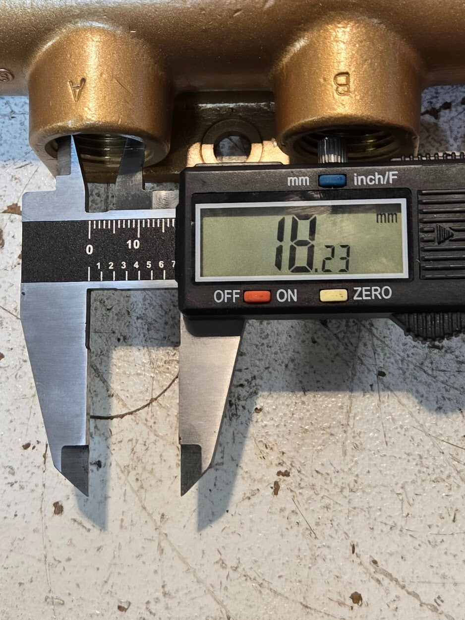 Versa VPP-5503 Brass Pilot Valve NB780-01 | Valve Pressure VAC-200 PSIG