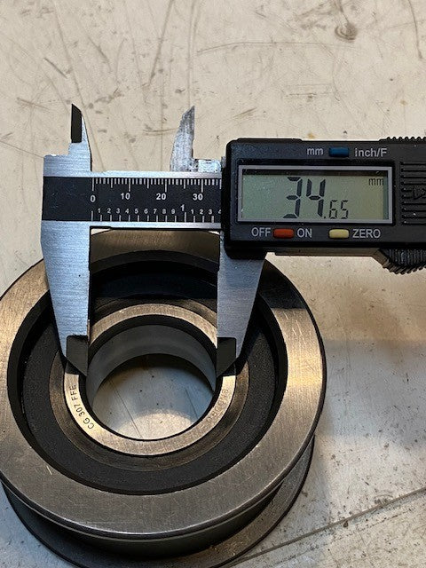 ENDURO CG307FFE Forklift Chain Sheave Guide Bearing 35x93x36mm