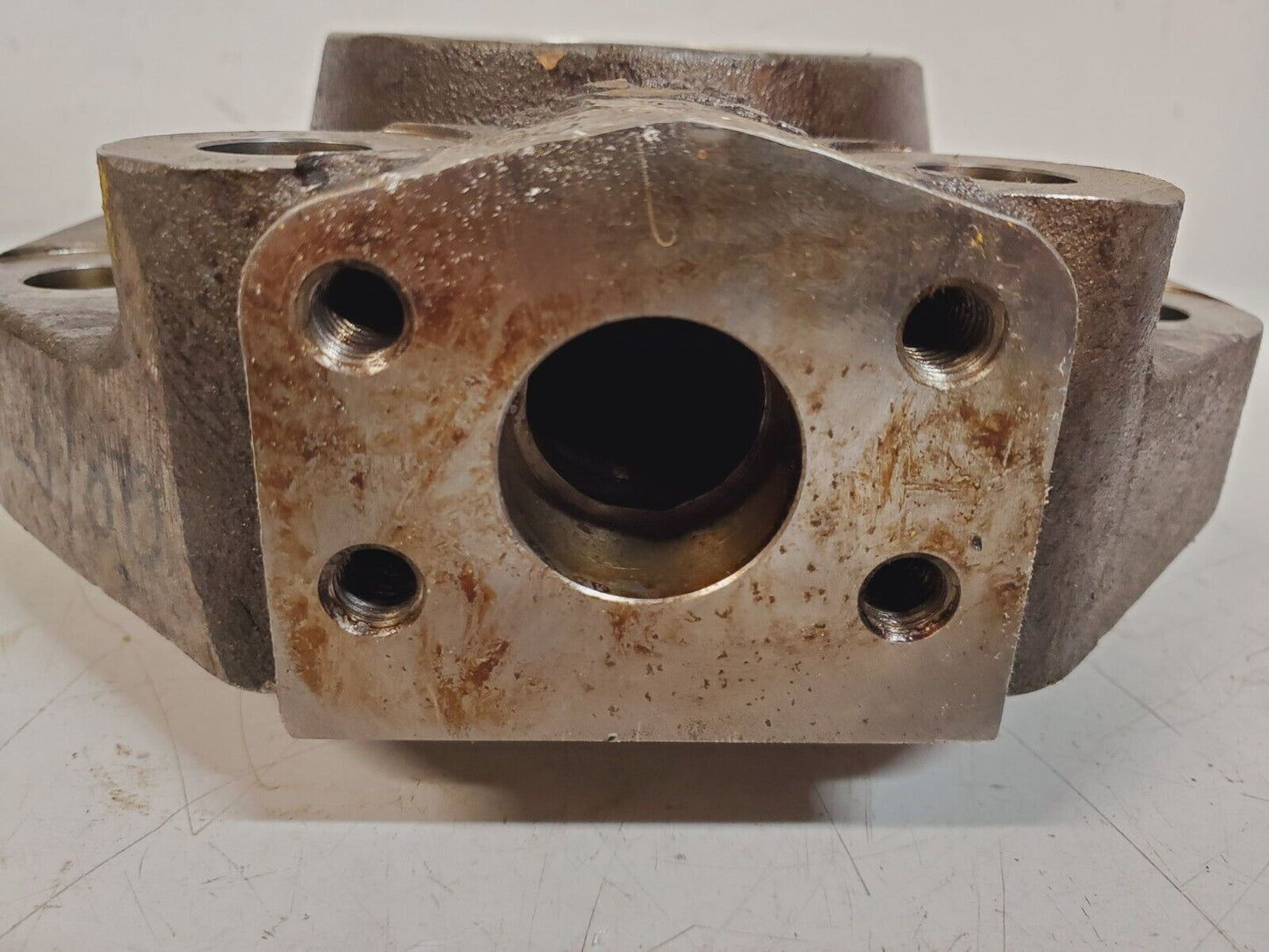 Cat Hydraulic Cylinder Head 124-2726 | 06 | SLR | 0825 50