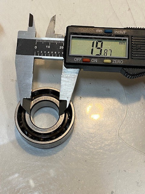 2 Quantity of NSK 7004CTYP4 Bearings 42mm OD 20mm Bore 12mm Thick (2 Quantity)
