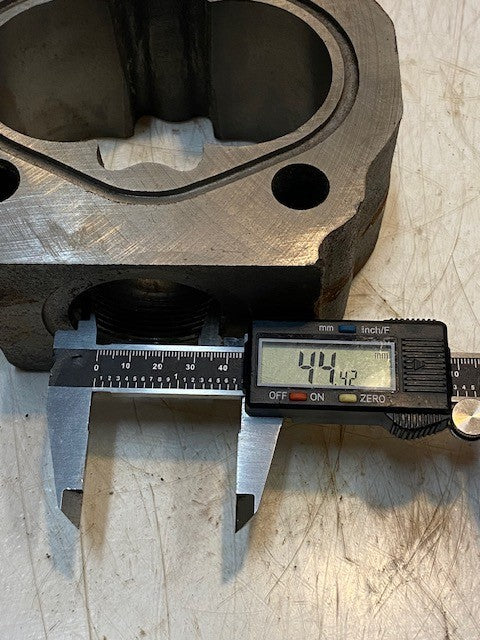 Hydraulic Gear Pump Housing Body 44mm Bore 5-3/4" x 6" x 2-3/4"