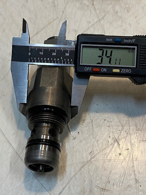 Hydraulic Relief Valve 21mm Thread End 34mm OD 24mm End 4-3/8" Long