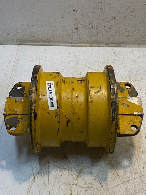 ITM Excavator Bulldozer Single Flange Bottom Track Roller L563 | 1081001
