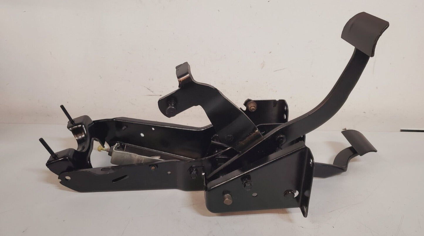 Pedal Box Assembly 3488854 | 643120488 | 1514