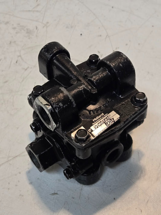 Midland KN26000X 0707 Air Brake Control Valve | RT-4 | Remanufactured by Haldex