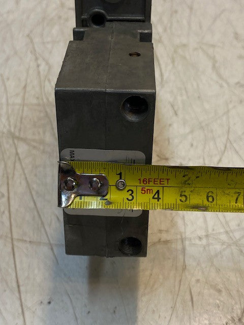 Apsco VM-7-P Max PSI = 130 EW07-05 Hydraulic Control Valve Lever Center