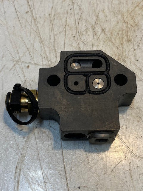 Paccar Diesel Engine Fuel Pressure Control Valve 1887759 | 12183 Fuel Rail Valve