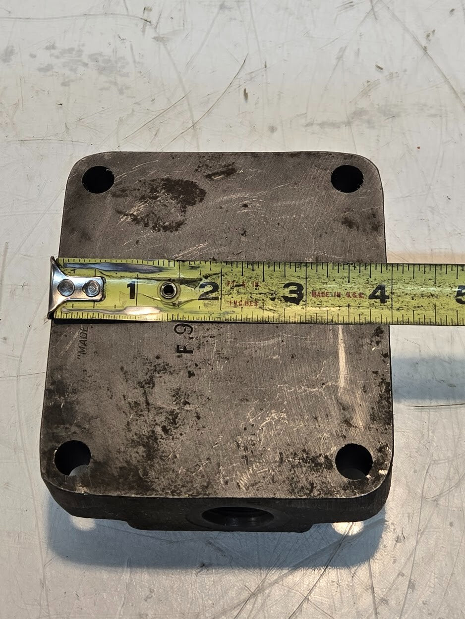 F91 Hydraulic Manifold Subplate 1/2 in FNPT Ports for Bailey Chief D05