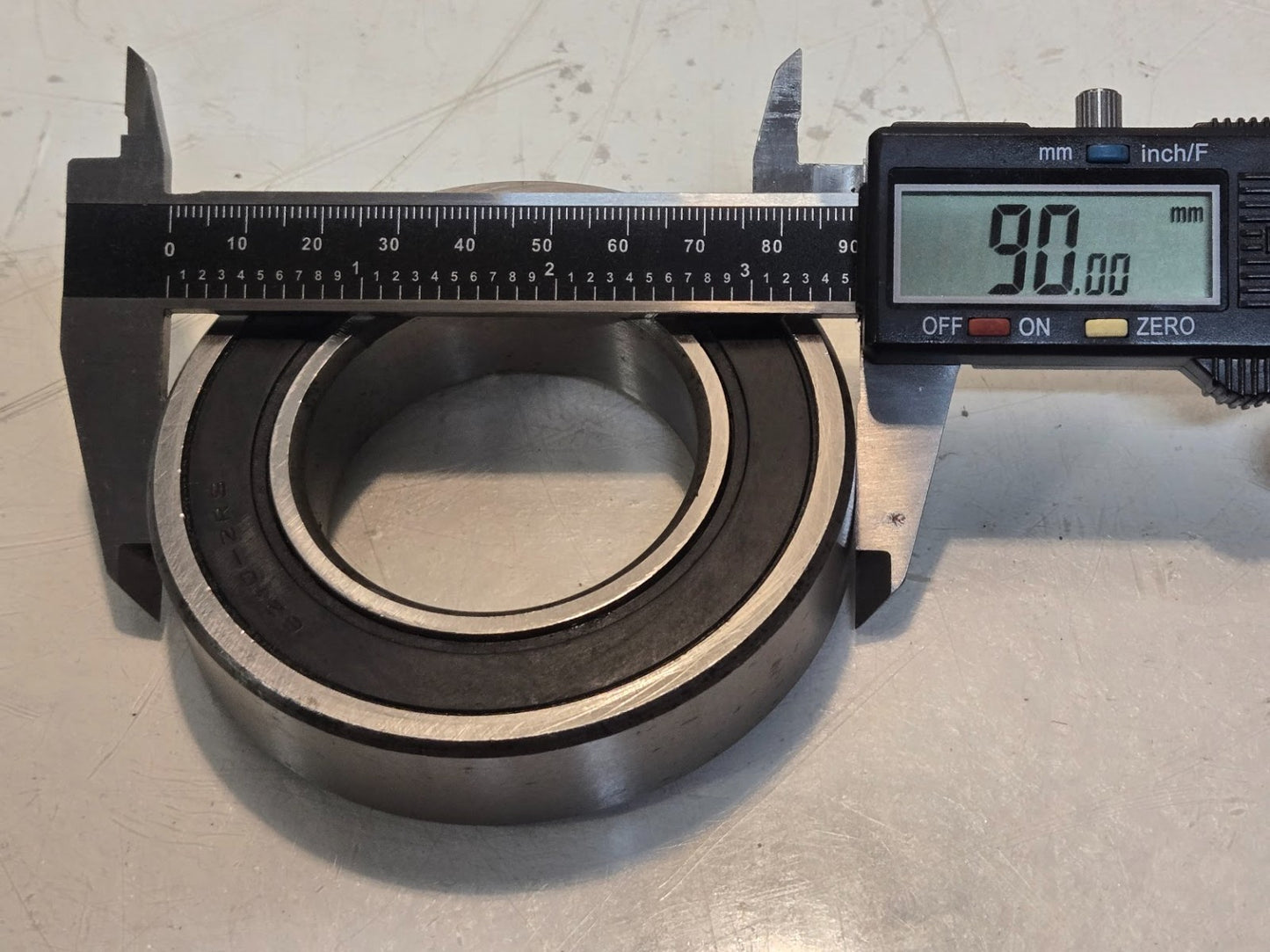 Deep Groove Ball Bearing 6210-2RS | 90 mm OD x 50 mm Bore x 20 mm Wide