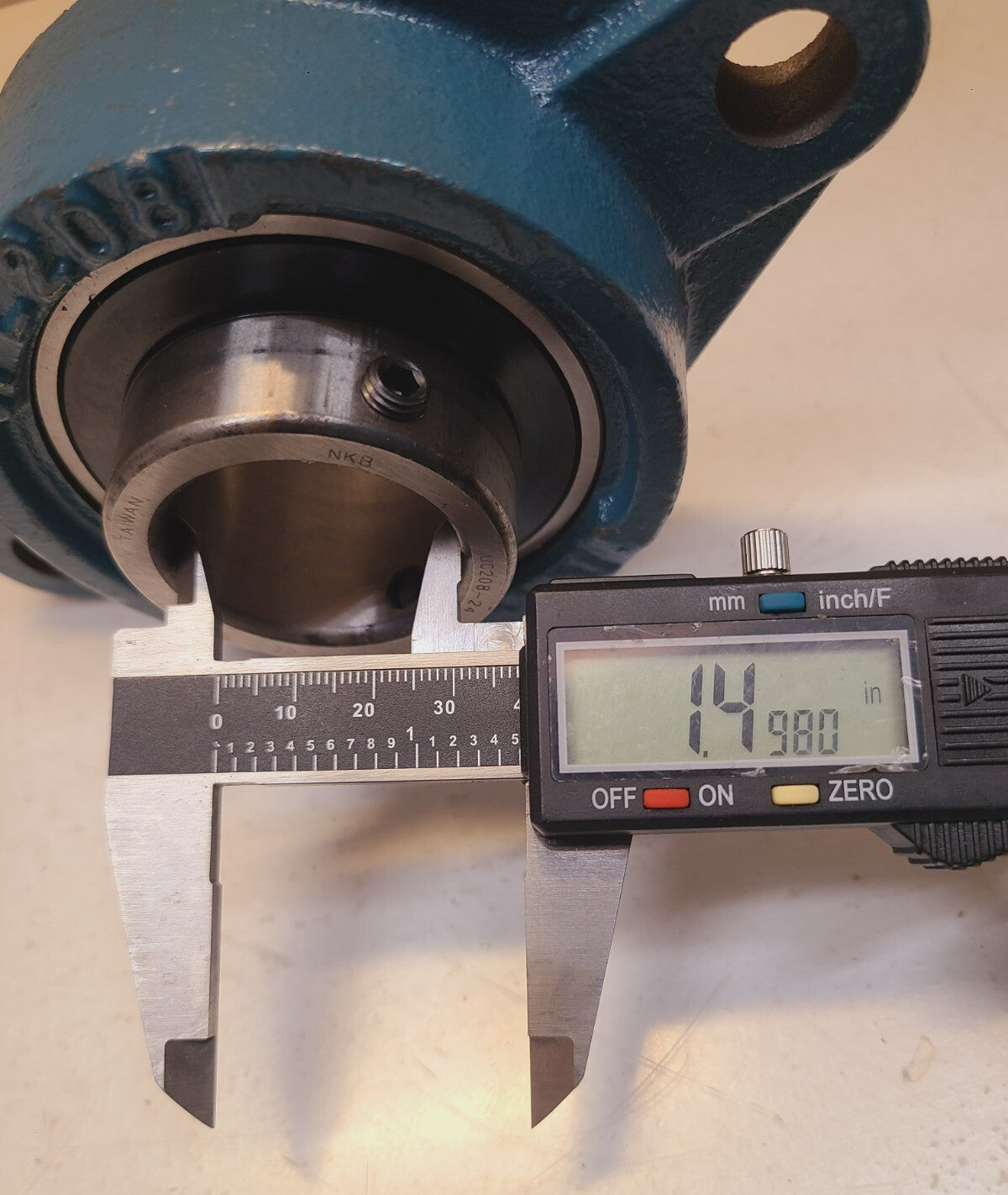 NKB Bearing 2 Bolt Flange FL208 | 1-1/2" | UC208-24