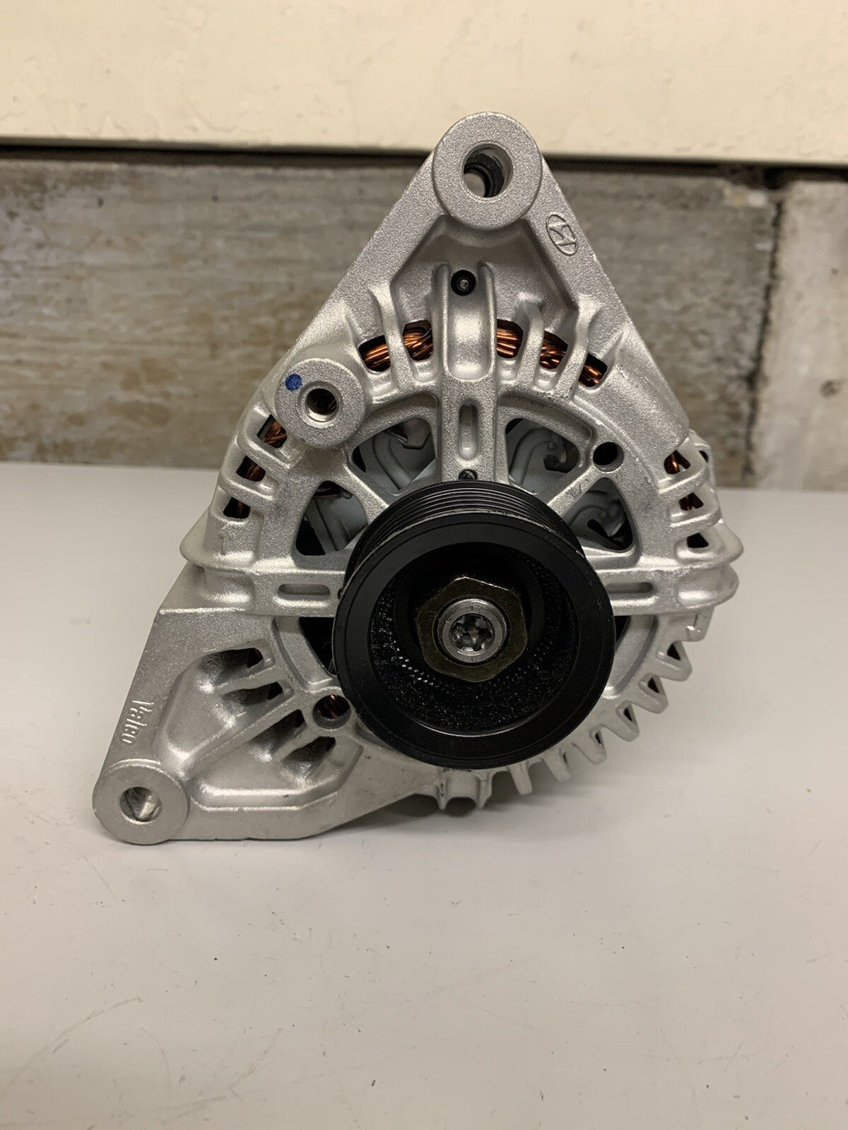 Remanufactured OEM Kia Sedona Alternator 37300-39435RU