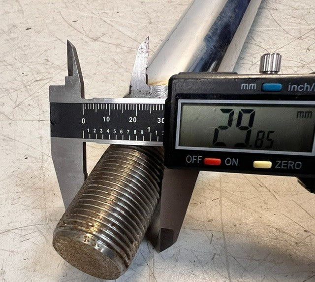 Hydraulic Shaft Tilt Rod Cylinder 38in Long Steel Actuator Ram Assembly