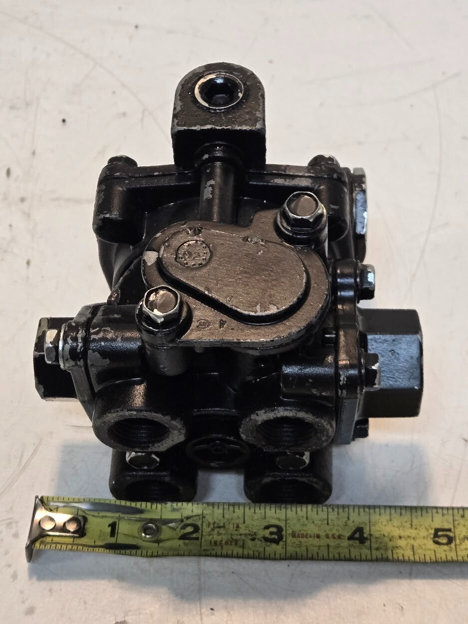 Midland KN26000X 0707 Air Brake Control Valve | RT-4 | Remanufactured by Haldex