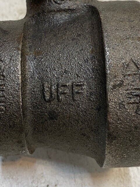 UFF Black Pipe Fitting Reducing Tee Cast Iron 2" x 1-1/2" 300 Psi C128