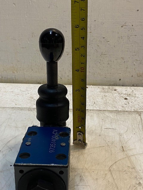 Manual Hydraulic Directional Control Valve  97351400-CV