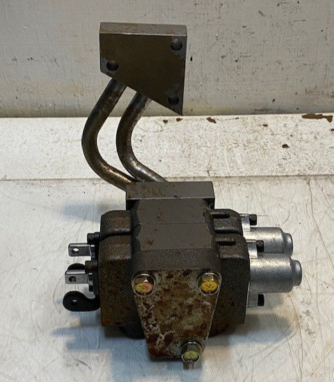 Hydraulic Spool Valve Assembly 2-Spool 27mm Valves