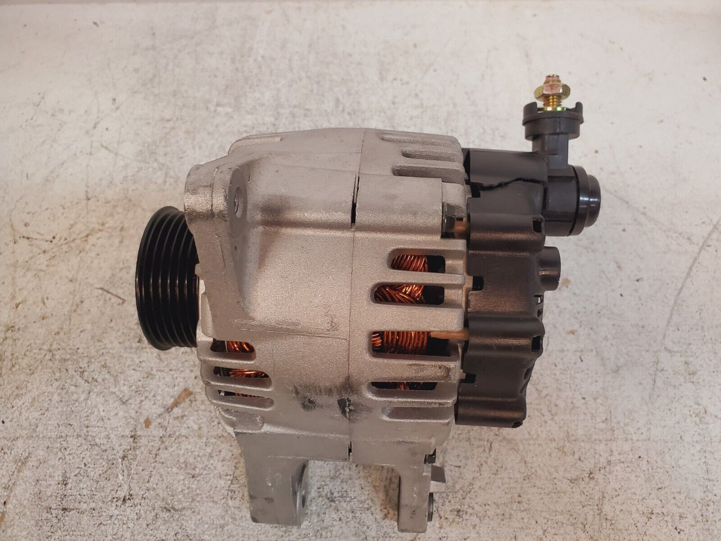 Valeo Remanufactured Alternator 37300-37400-RM