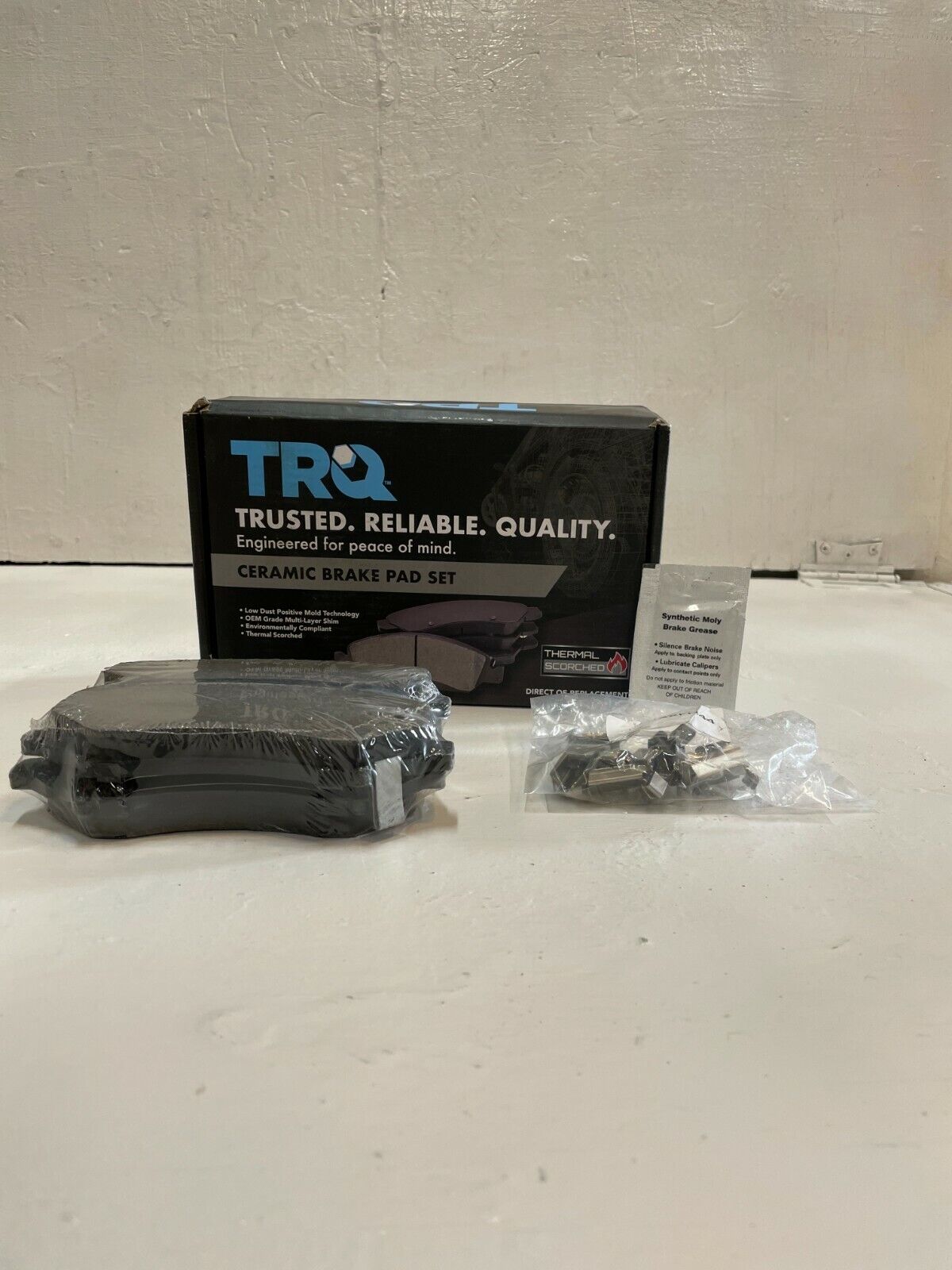 TRQ Ceramic Brake Pad Set BFA73101