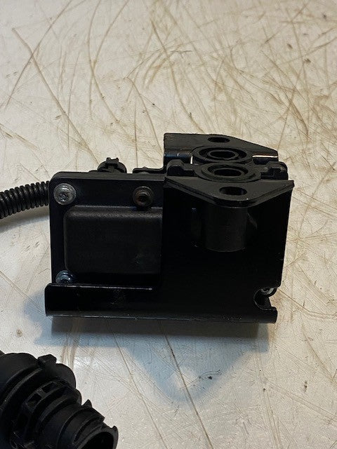 Exhaust Gas Differential EGR Pressure Sensor for Volvo Trucks 21442662 | 10W405