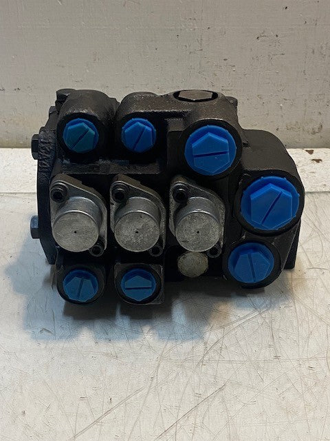 Hydraulic Directional Control 3-Spool Valve 0502032 | B1204SDH