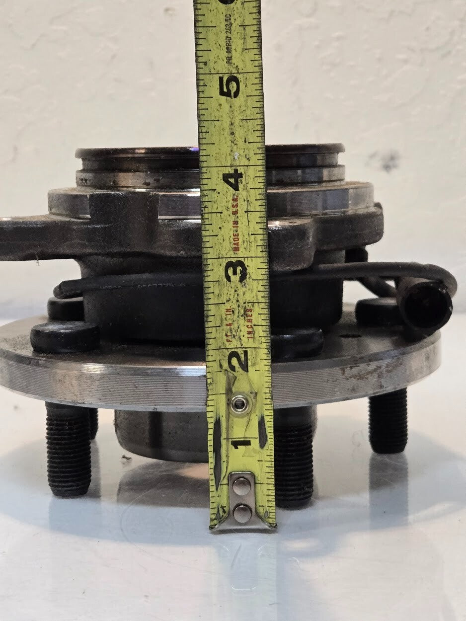 Wheel Hub and ABS Sensor 6F09KK 6960 | Wabco 441.0323000 | 5x120mm Bolt Pattern