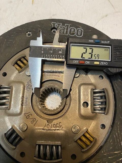 Valeo Flywheel Clutch Friction Disc 396757 | 24mm Bore 8-3/8" Dia.