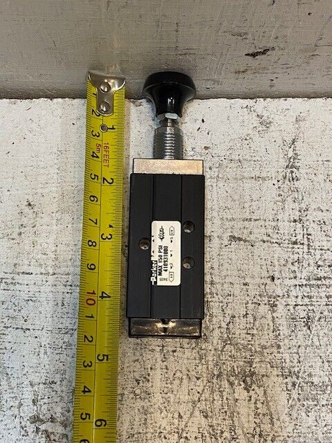 Parker 41093100 Control Valve