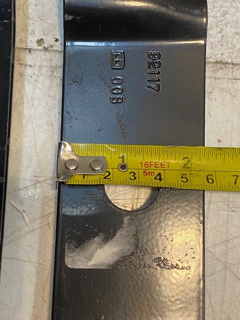 2 Quantity of Lawn Mower Blades 92117 | 15-1/2" x 2-3/16" (2 Quantity)