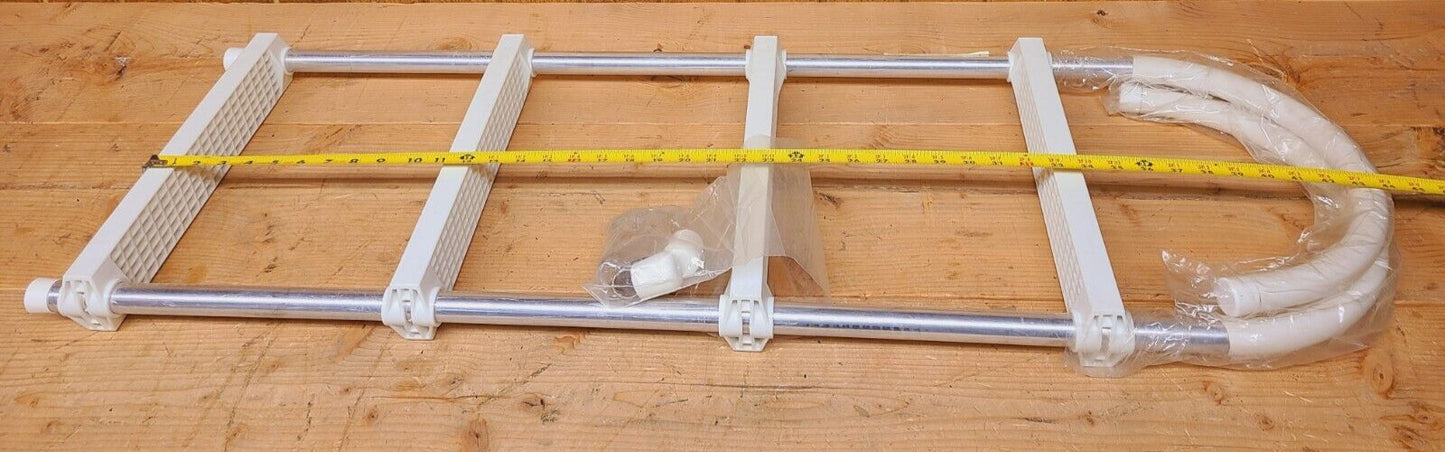 Garelick Gunwale EEz-In Hook 11" 4-Step Ladder 05041