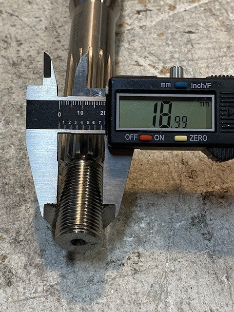 Shaft 16" Long 29mm 17-Spline 40mm OD 19mm Thread