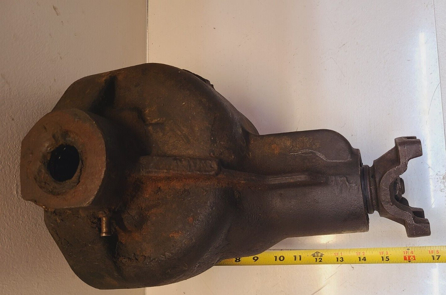 Ford Dana 50 Front Axle Housing 620598 | 3.55 Ratio