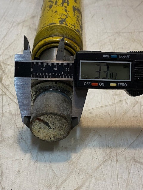 Hydraulic Cylinder Arm 17-1/2" Long 33mm End 57mm OD