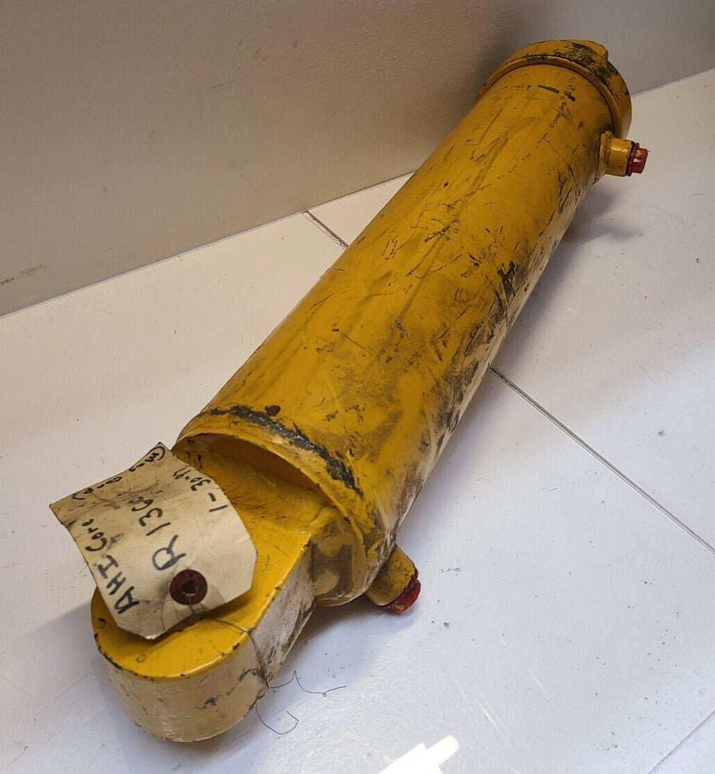 AHI Core Hydraulic Cylinder  R13601 | EA32571