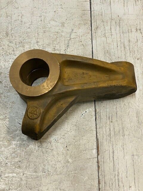 Metal Industrial Intake Rocker Arm LS-25-1F  10-3/4" L 7" W 4-1/4" H