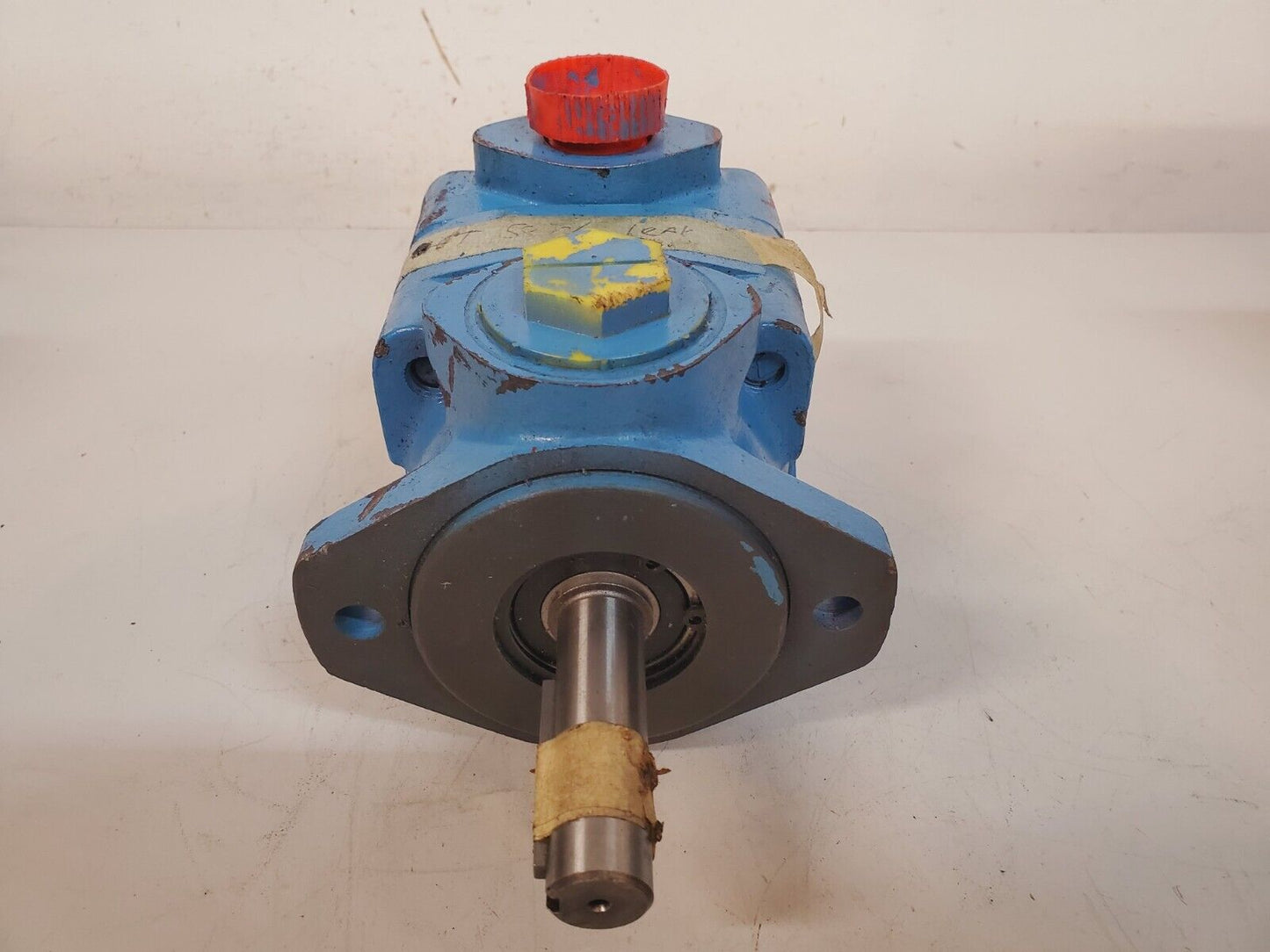 Benchmark Hydraulic Pump 399722 | V201S12S1C11