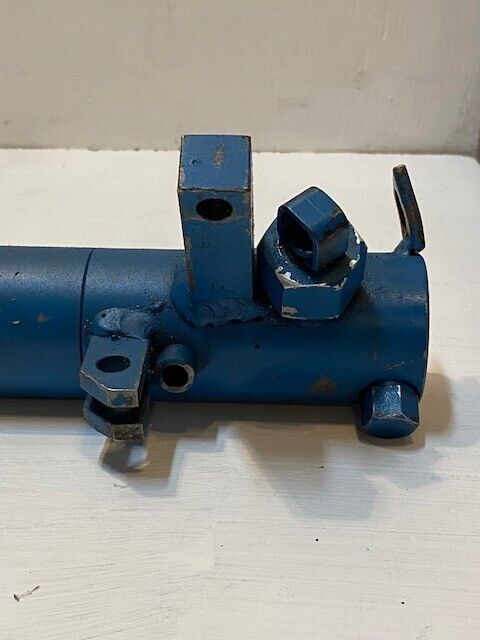 Hydraulic Cylinder, Blue, MK2165 26-1/2" Long 7-3/8" 21mm Shaft 51mm OD