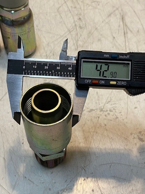 4 Quantity of Aeroquip A-AFJ9121-1616S Hose Adapters (4 Quantity)