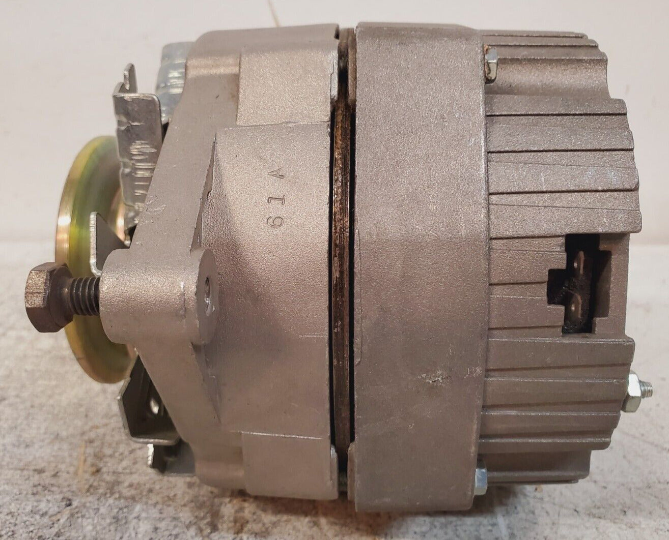 Alternator 61A 12V