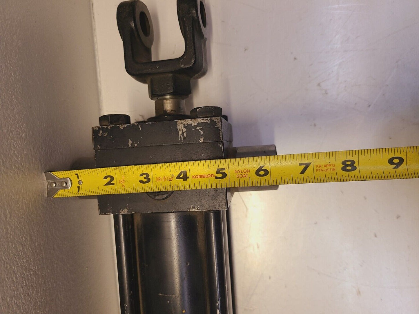 Lehigh Pneumatic Air Cylinder Model HP25 S/N 1029357