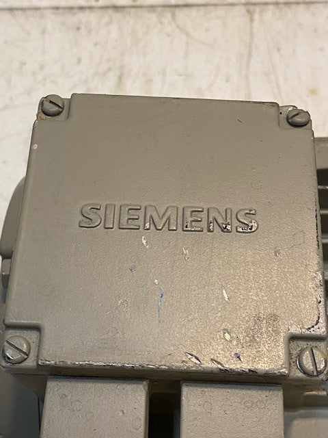 Siemens Motor 1LA2096-2AA10-ZA11 | 50 Hz | 230/400 V