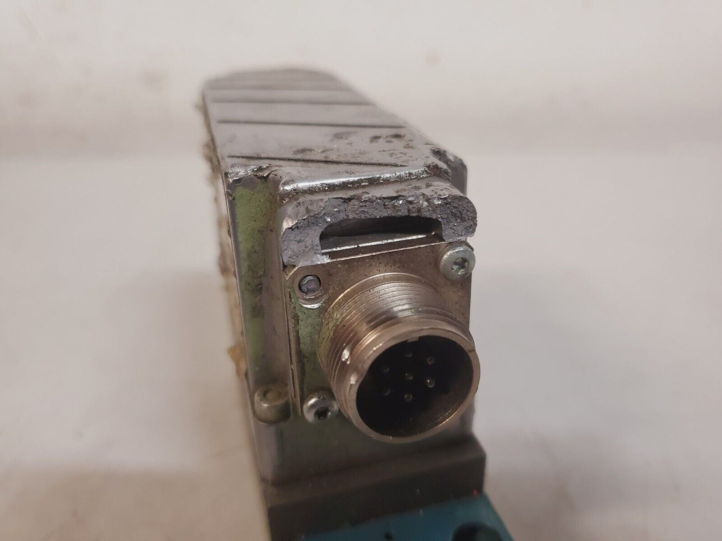 Bosch Hydraulic Control Valve 19553 | 98236 | 114 | 4126A | 388