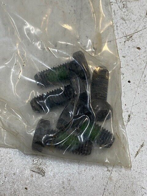 5 Qty of Caterpillar Bolts 6V7732 CAT (5 Quantity)