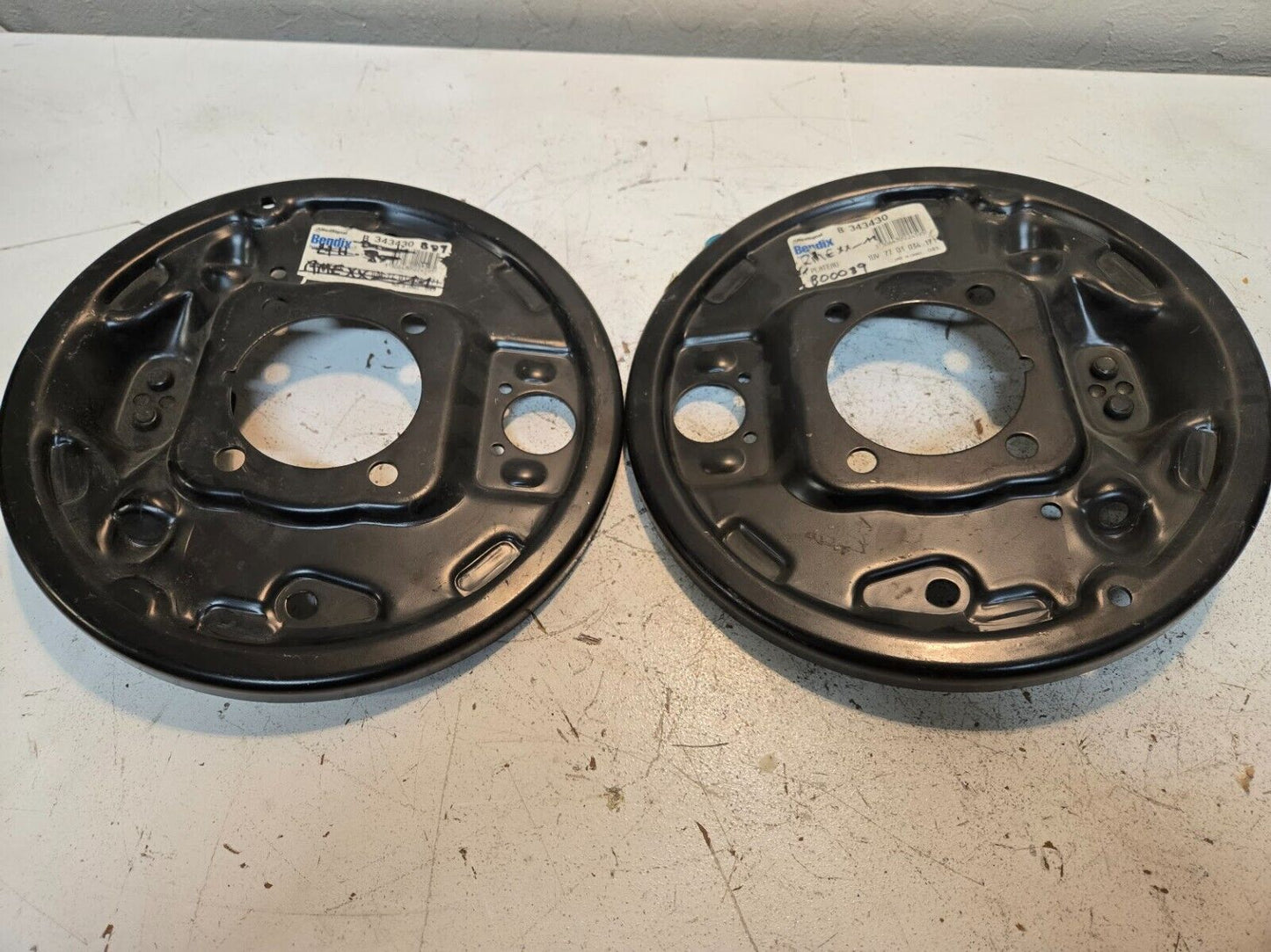 2 Quantity of Bendix B 343430 Brake Backing Plates 3306430224595 (2 Quantity)