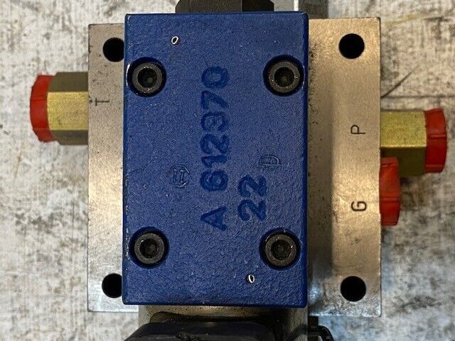 Sun Hydraulics Directional Control Valve A31204GA12, 021389, 612370, 185-3504