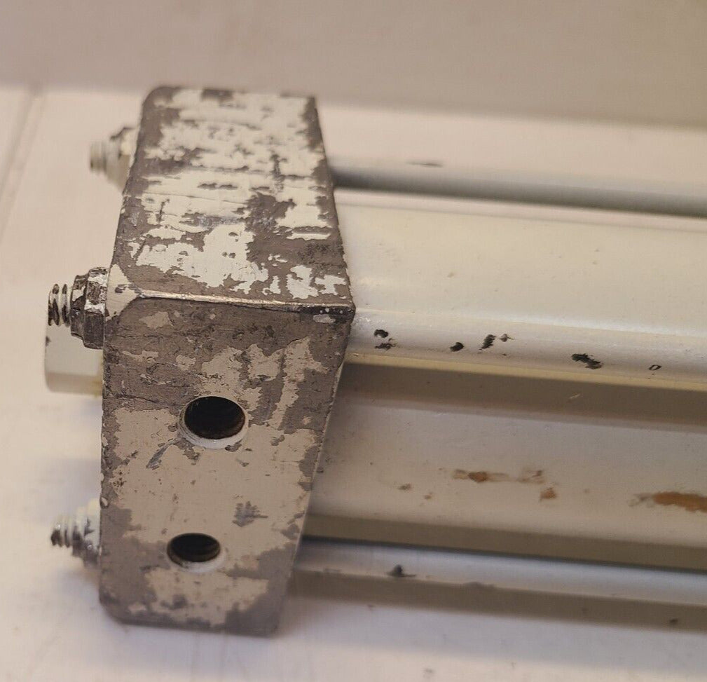 Hydraulic Cylinder Single 15-1/4" Long x 2-3/4" x 2-3/4"