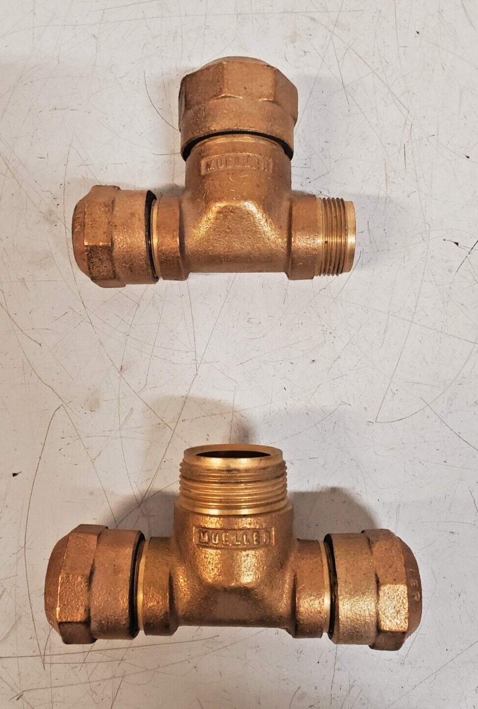 2 Qty. of Mueller Brass Service Tee 110 CTS Ends 3/4 x 3/4 x 1 | H-15381 (2 Qty)