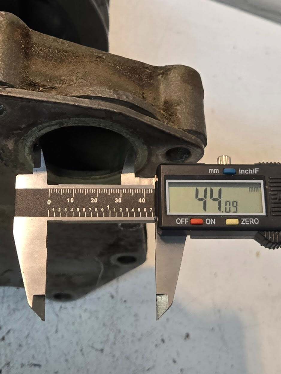 Water Pump B29 for Isuzu 10PE1 Excavator