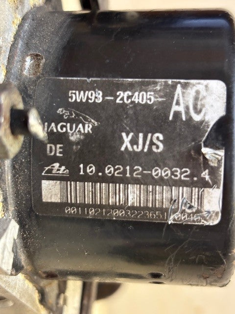 2006 Jaguar ABS Controller with Bracket | 5W93-2C405 | 10.0926-1006.3