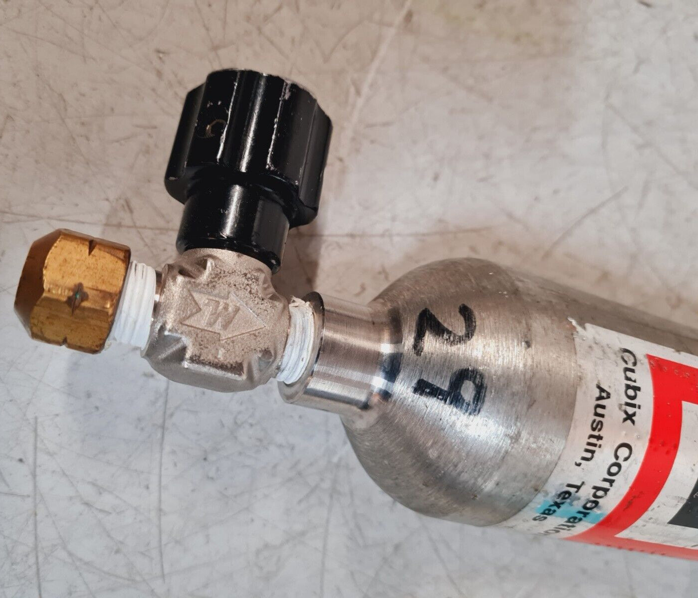 Whitey Sampling Cylinder 304L-HDF4-300CC | SS-14DKM4